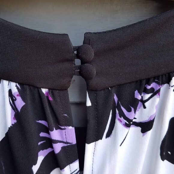 Enfocus Floral Purple/Black/White Dress - Stretchy  Size 8 - Picture 5 of 7